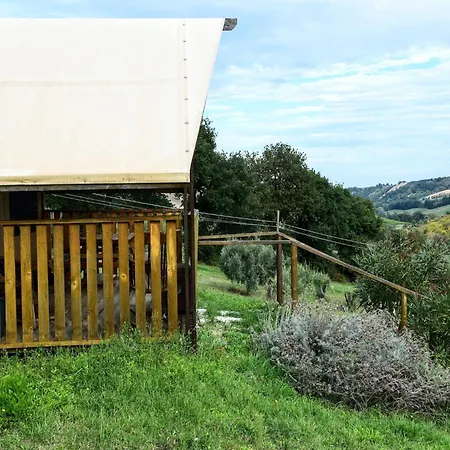 Luxury Tent On A Farm With Swimming Pool Campo de lujo Lapedona