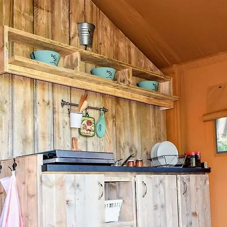 Campo de lujo Luxury Tent On A Farm With Swimming Pool Lapedona